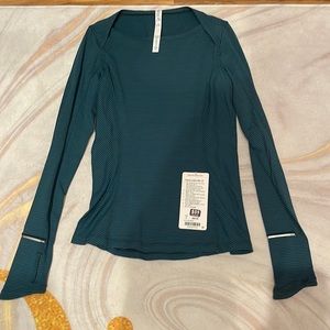 NWT Lululemon long sleeve 💚💙